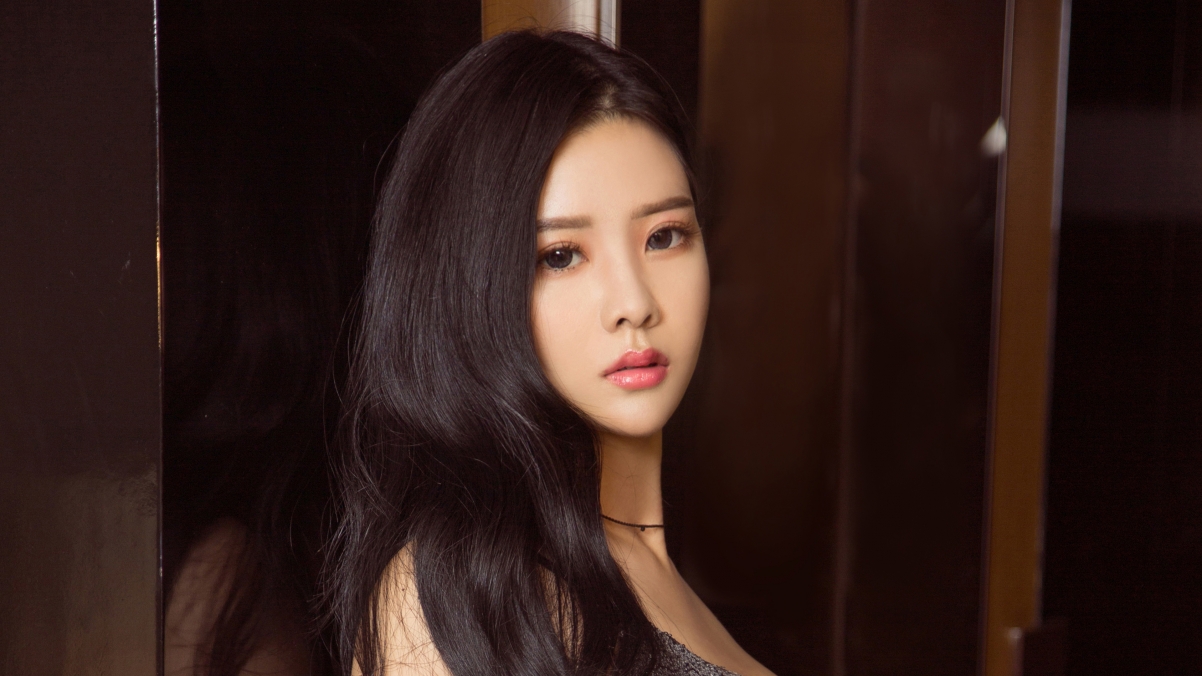 Ling Xier temperament sexy beauty 4k wall
