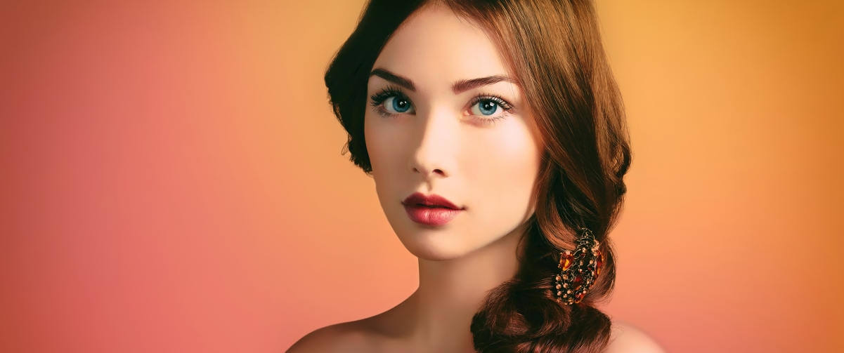 Beautiful model with blue eyes 3440x144