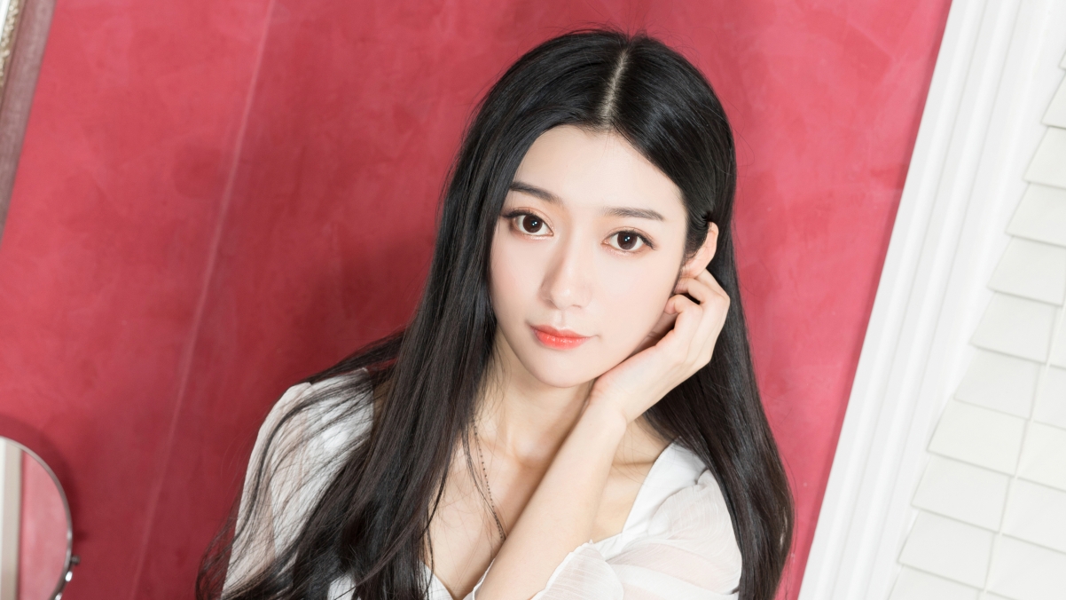 Carat Goddess Beauty Shin-chan 4k Wallpaper