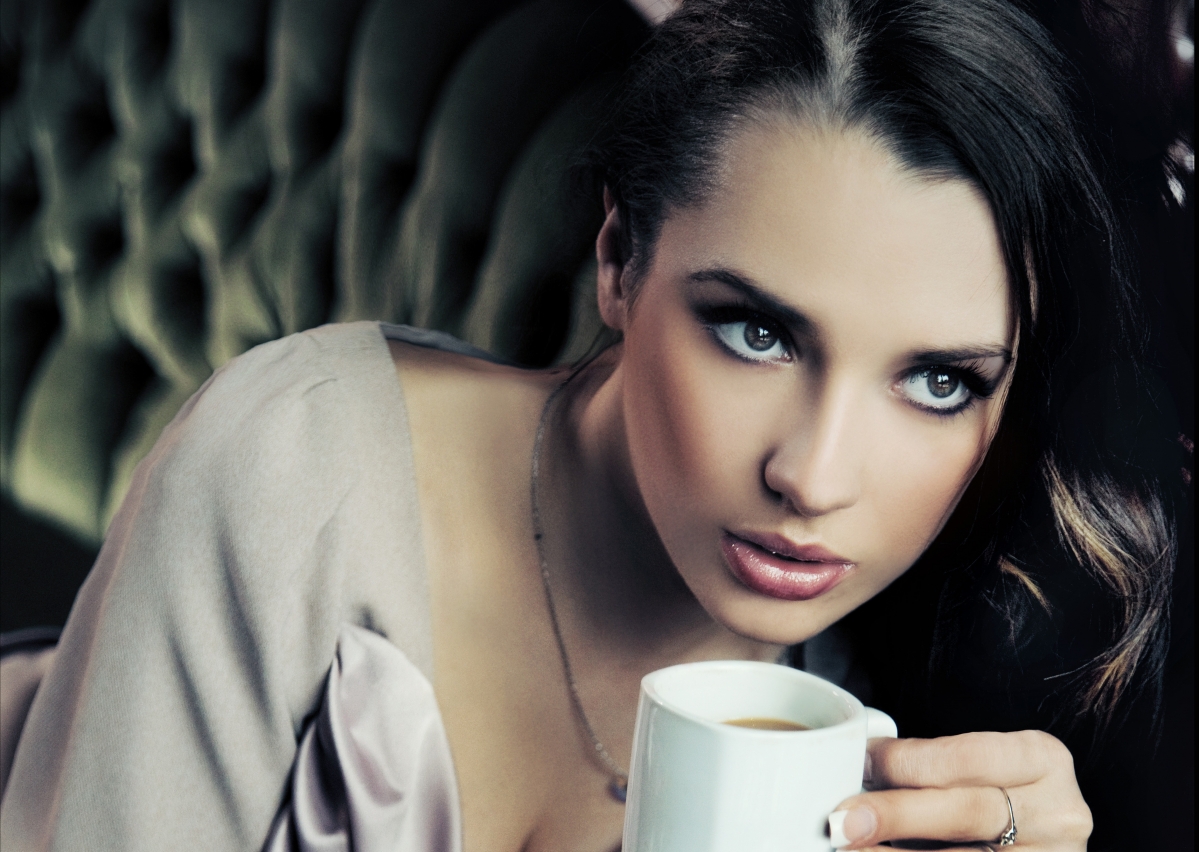 Coffee brunette beauty 5K pictures