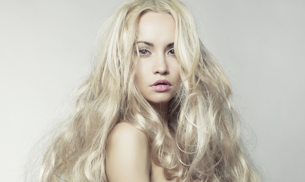 Blonde Long Hair 4K Beautiful Wallpaper