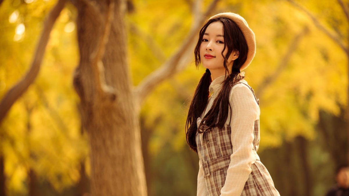 Belle autumn beauty 4k wallpaper