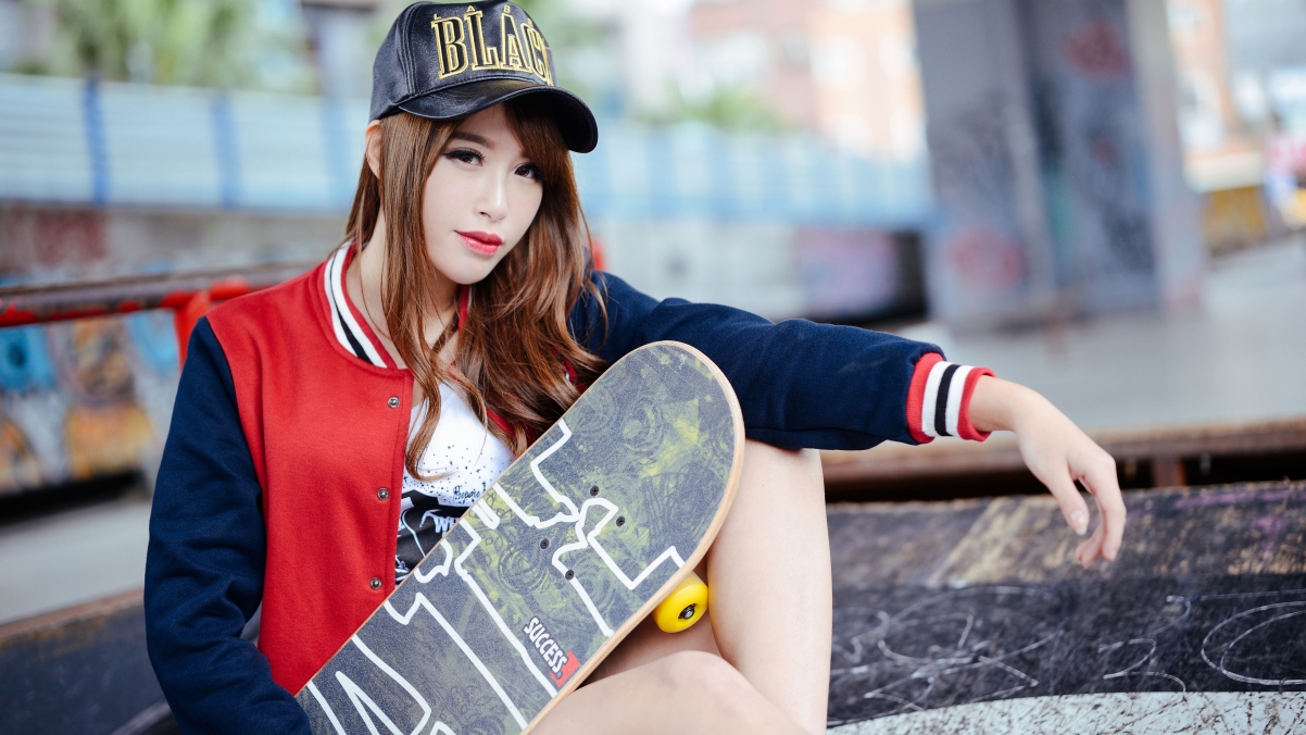 Skateboard Fashion Beauty 4K Wallpaper