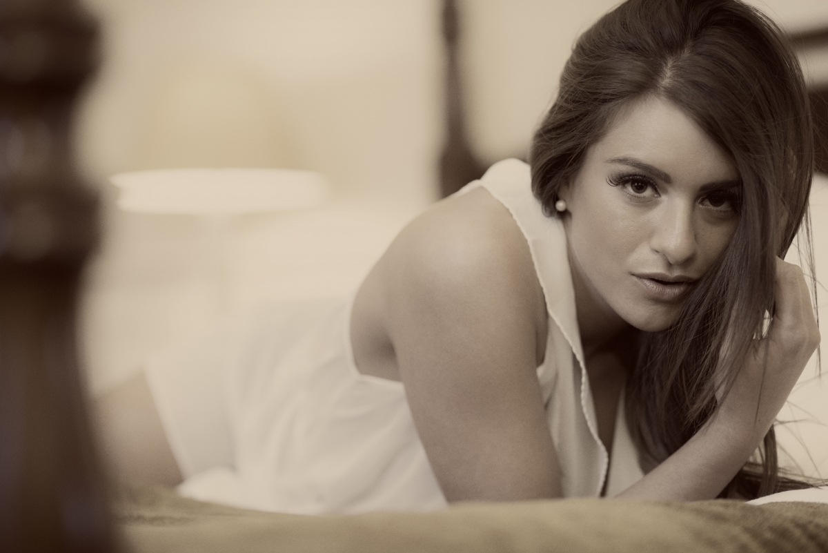Black and white photography beauty 7K wallpaper