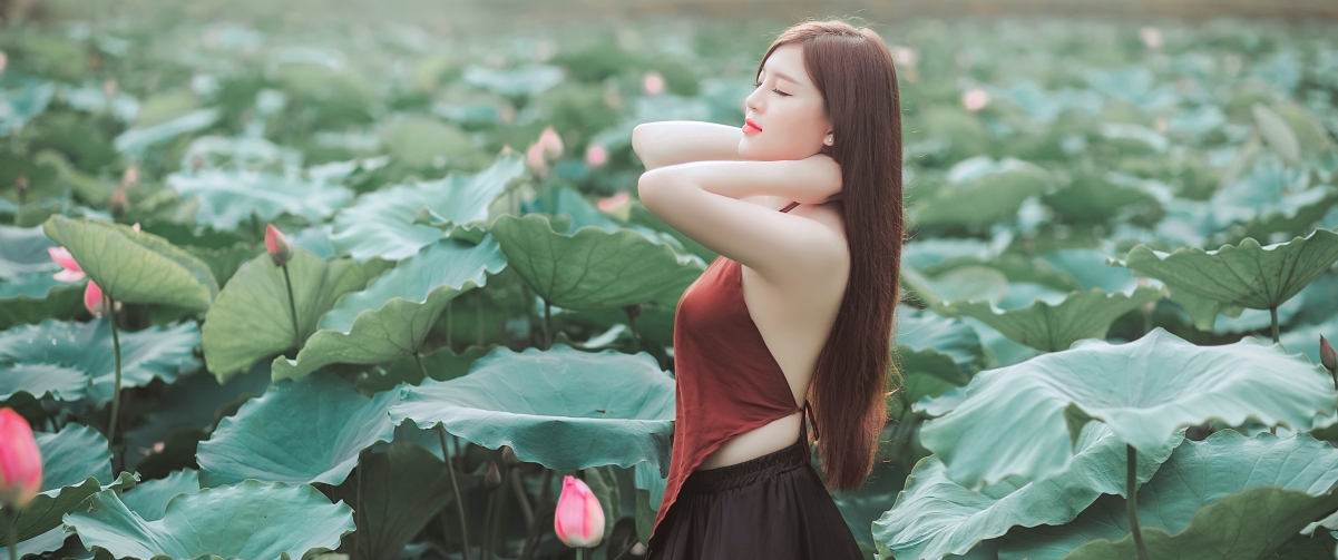 Lotus pond with long hair and belly with closed eyes beauty