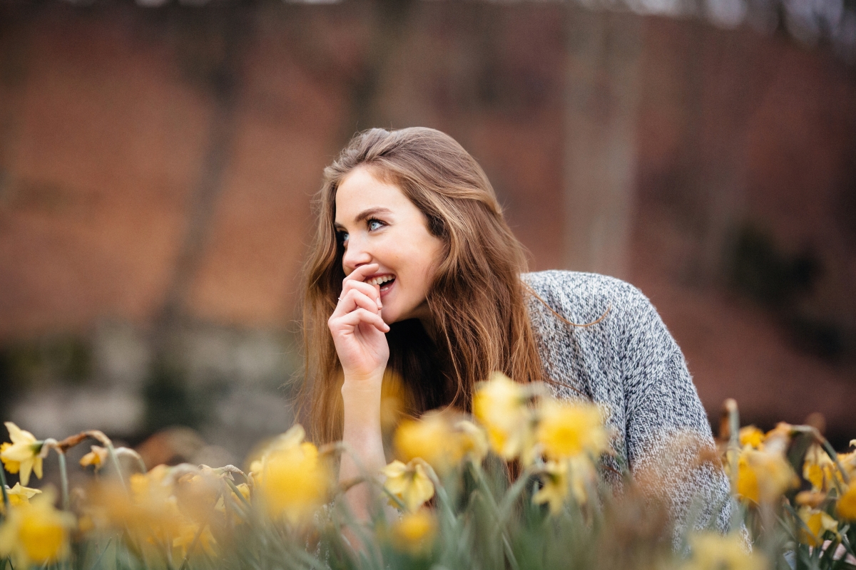 Beautiful foreign women smiling flowers photography