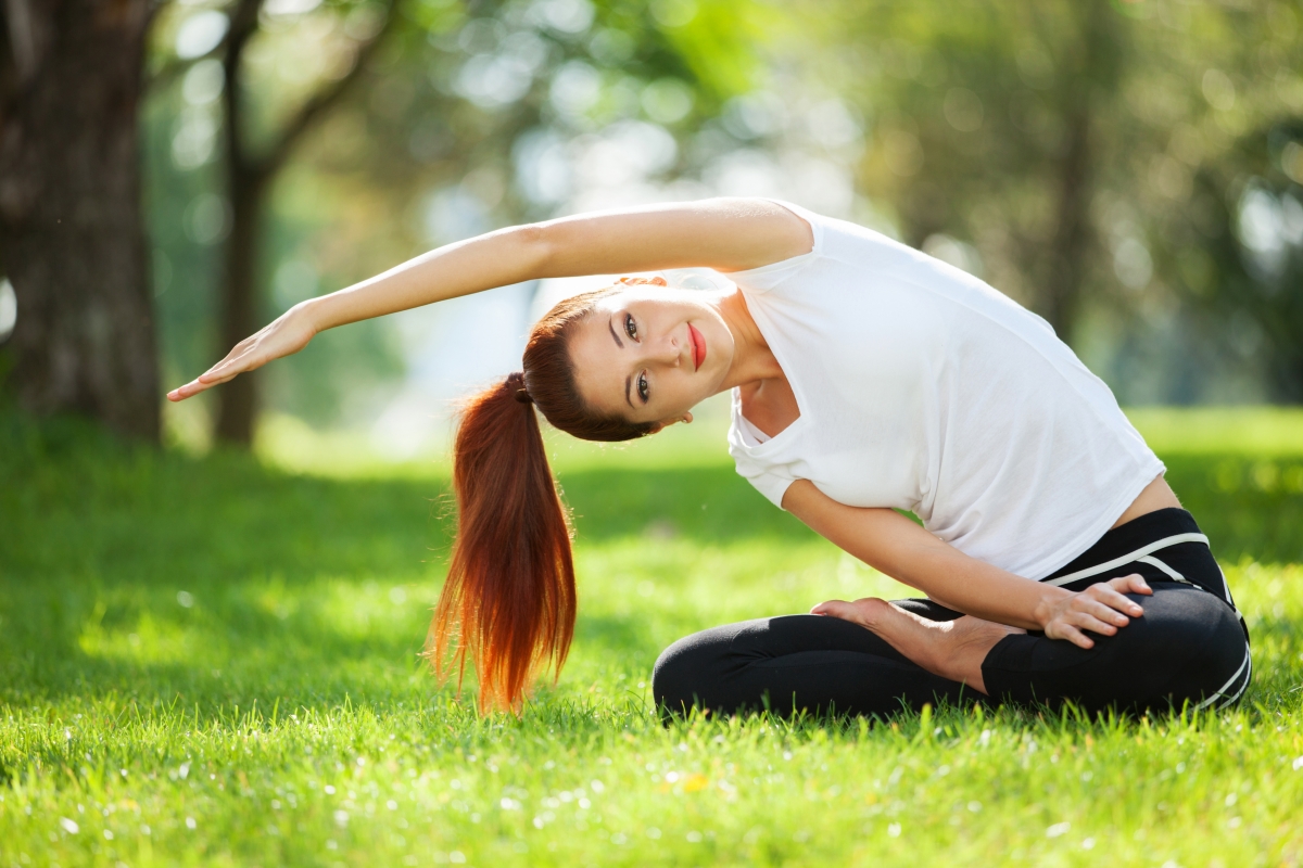 Park lawn yoga beauty 4k wall