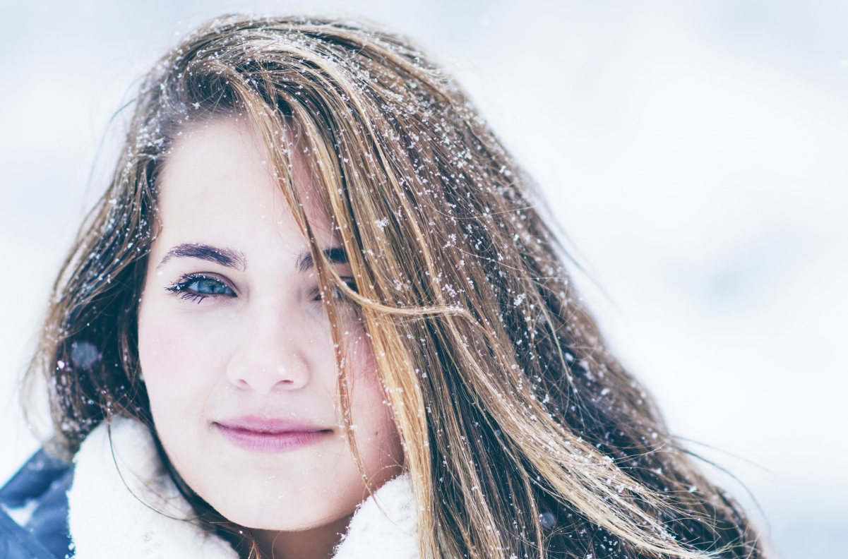 Winter Snow Girl Smiling 4K Beauty