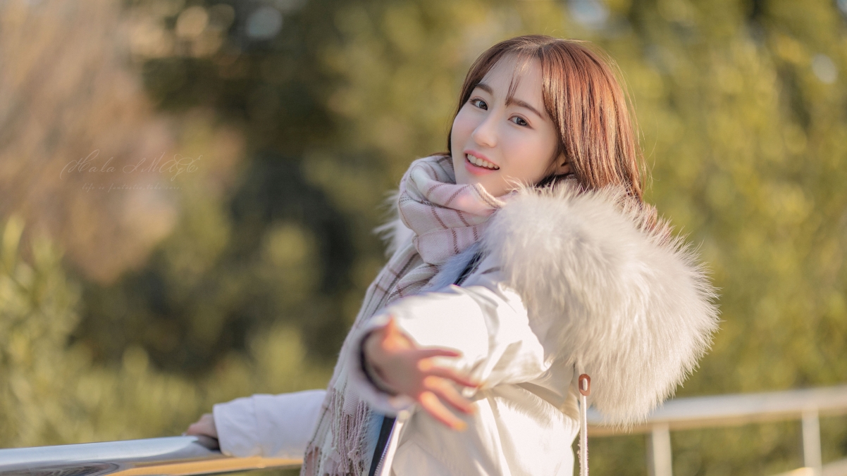 Wearing down jackets in winter is pure and lovely