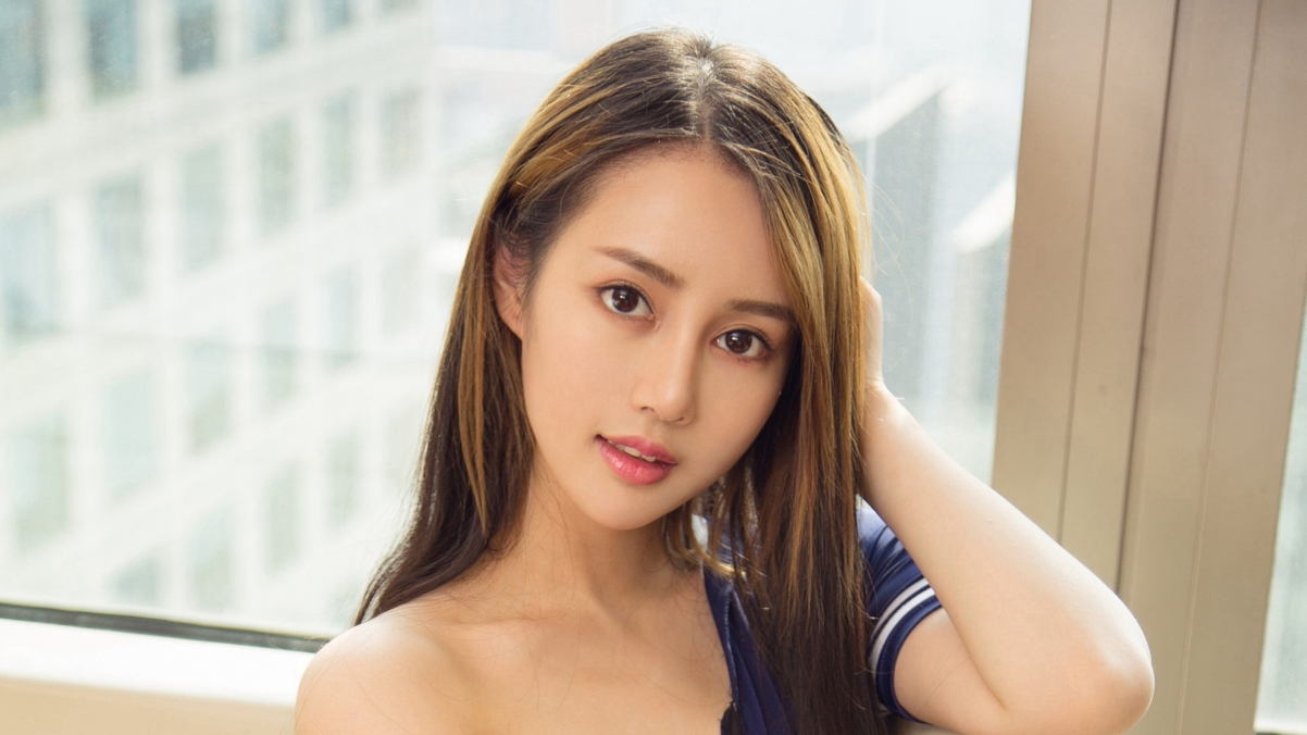 Chen Yi seductive beauty 4k wallpaper