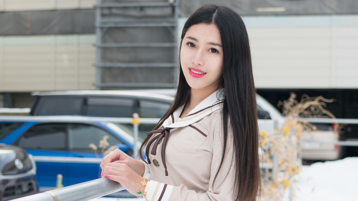 Chen Jiajia Pure Beauty Model with Long Hair