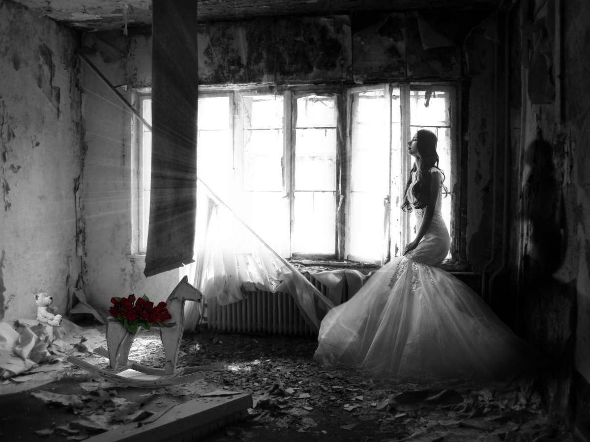 Sad tears wedding bride black and white