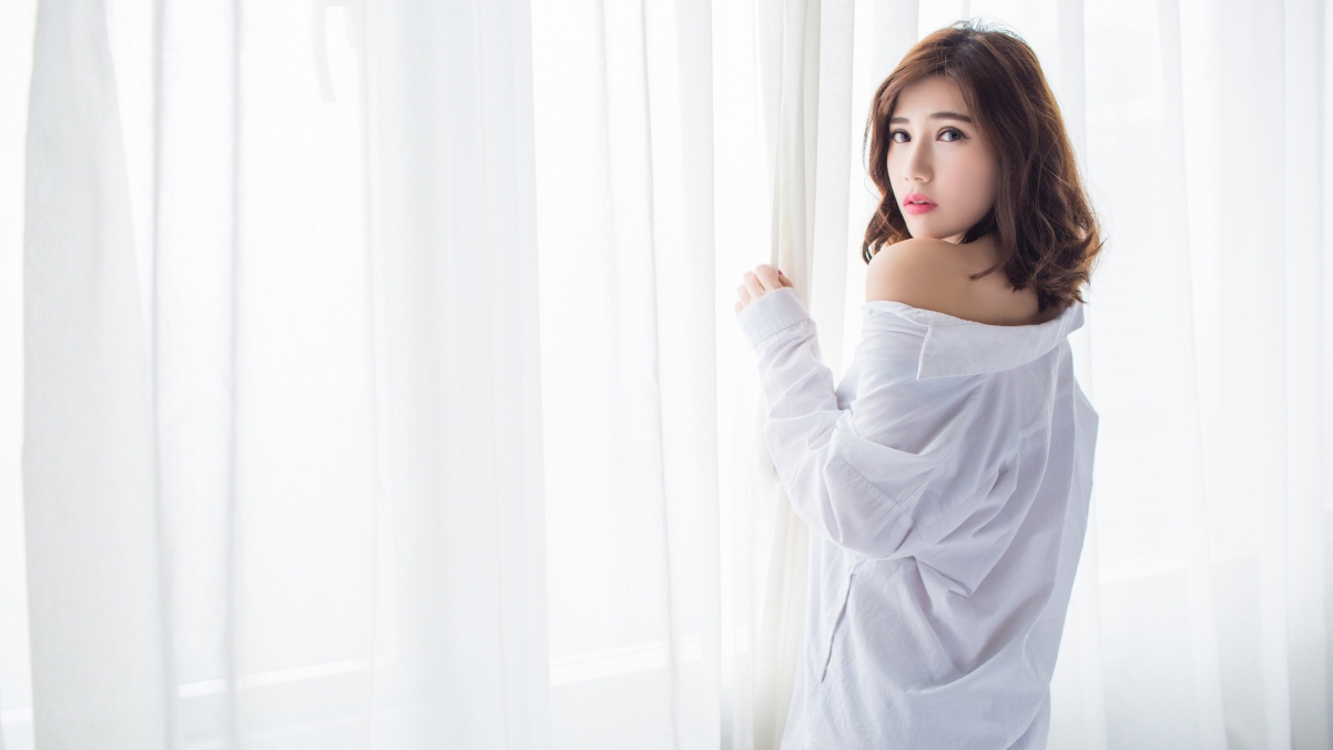Sandy Chen Tianyang white pajamas fragrance