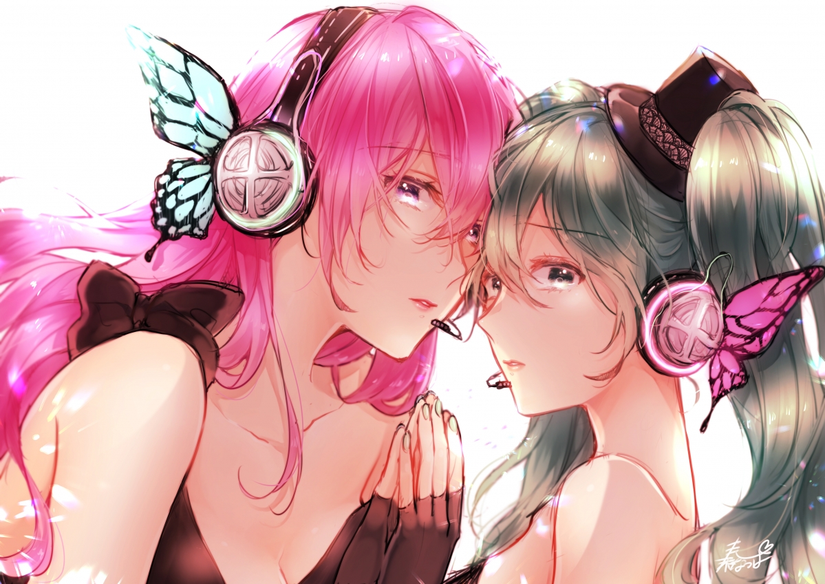 Megurine Ryuka and Hatsune Miku Yuri