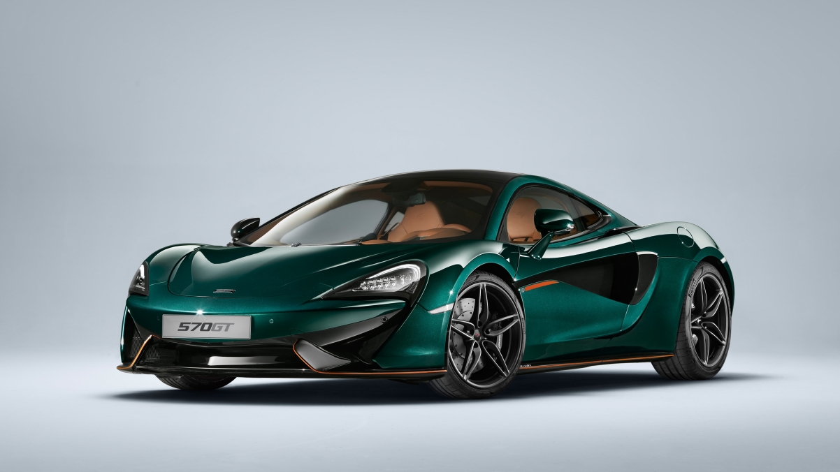 McLaren 570GT green sports car 4K wall