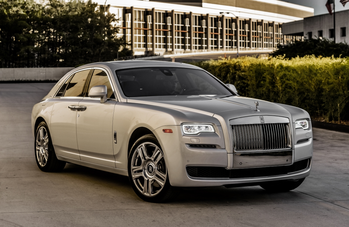 Rolls-Royce Ghost 4K Wallpaper