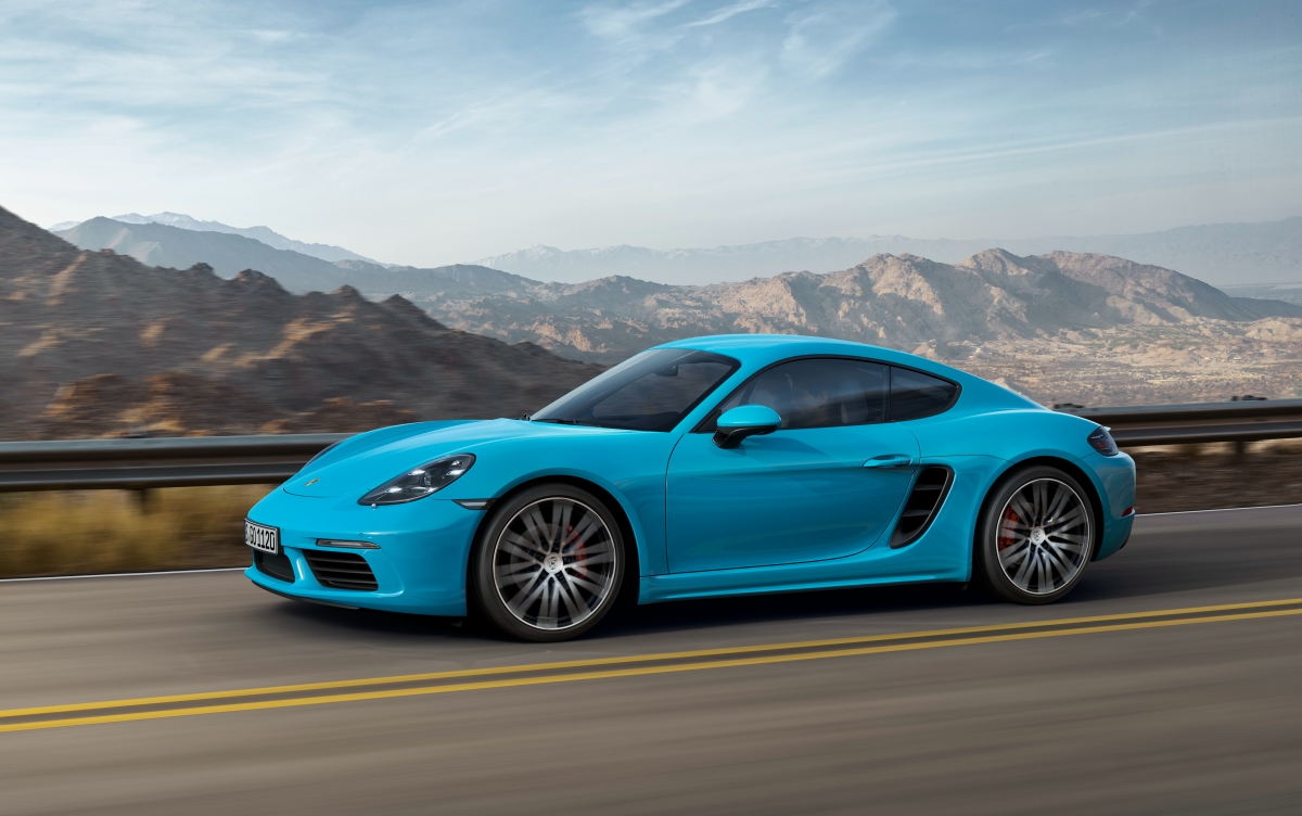 Blue Porsche Sports Car 4K Wallpaper