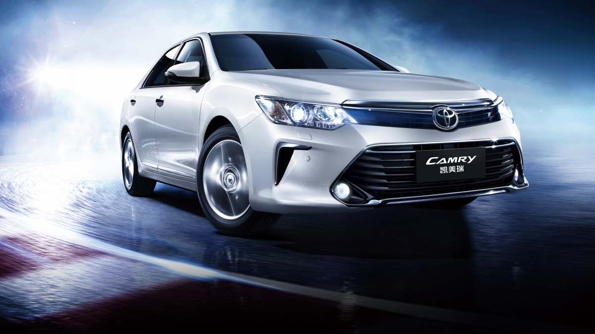 Toyota Camry 4K Car Wallpaper