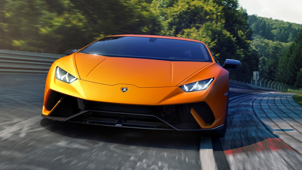 Orange Lamborghini Huracan Pe