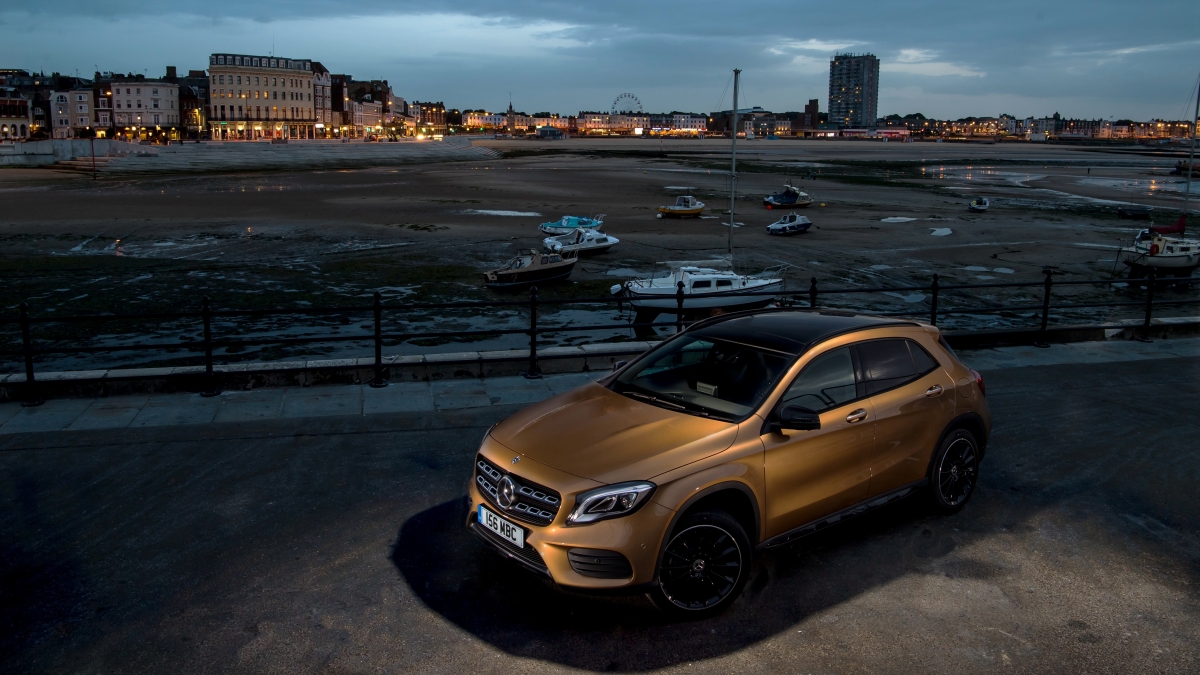 Mercedes-Benz GLA, 4MATIC, AMG, 220