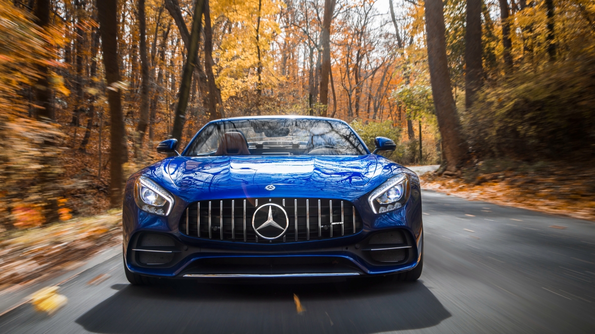 2018 Mercedes-Benz AMG GT blue sports car