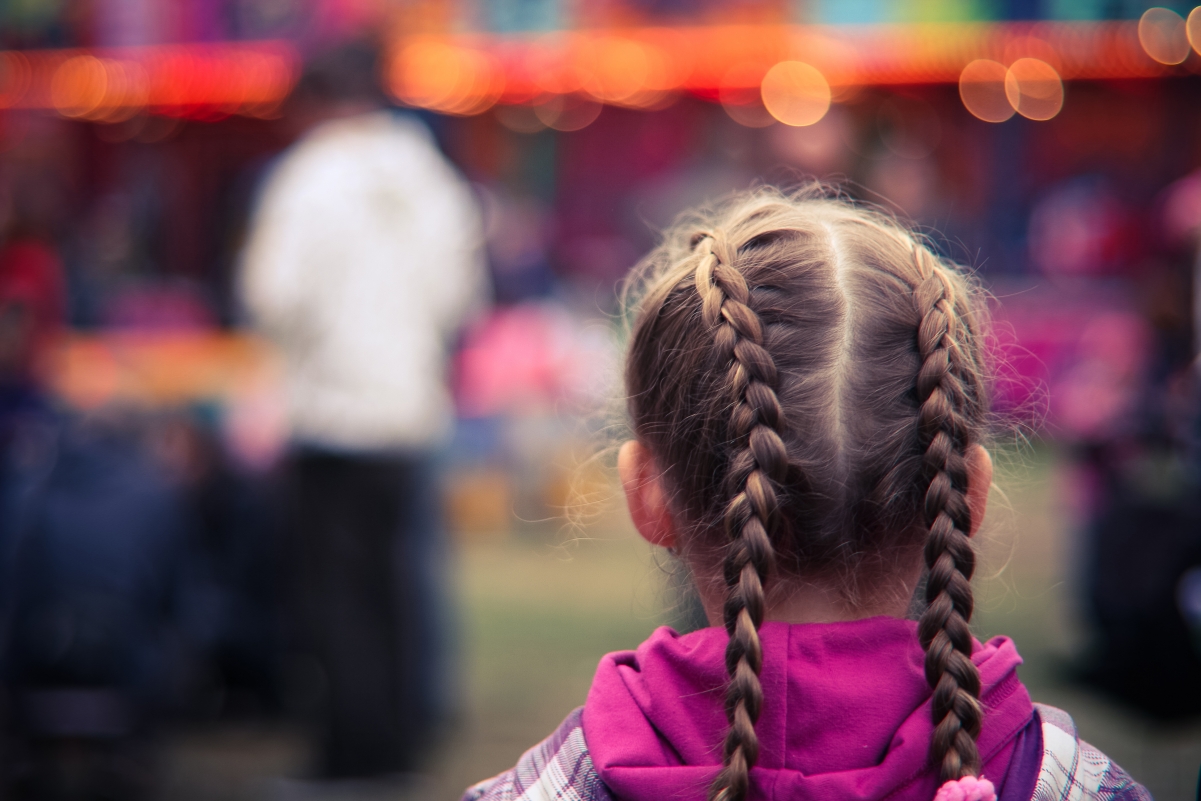 Little girl with ponytail 4k photography picture
