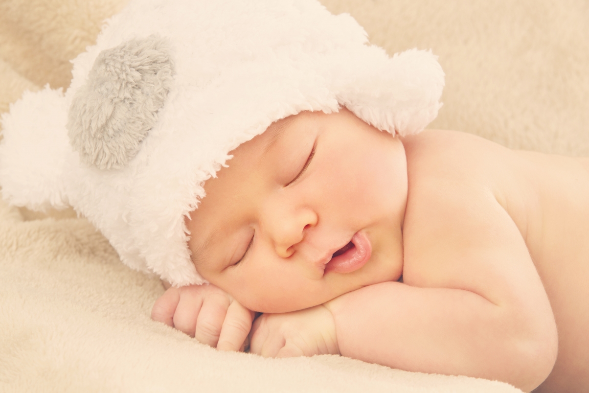 Baby doll sleeping 7K baby wall