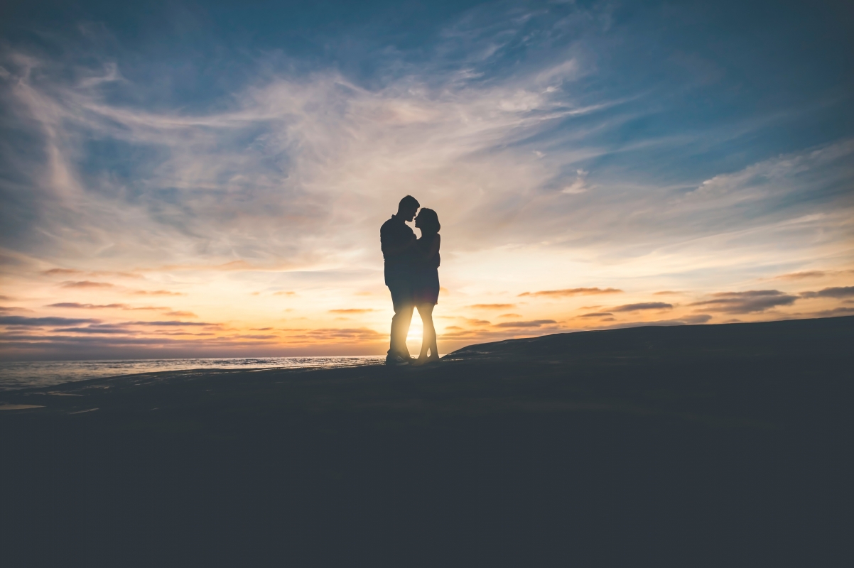 Couple twine hug sunset photography 4k