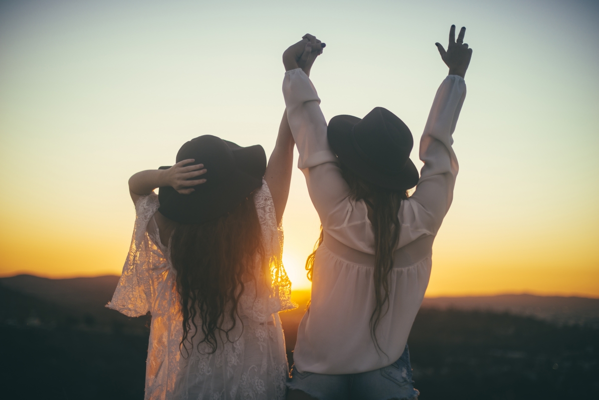 Girl friend friendship hat back