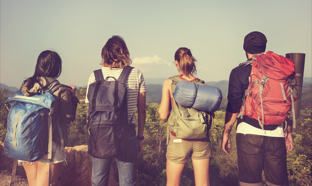 5K photography pictures of people traveling on mountain