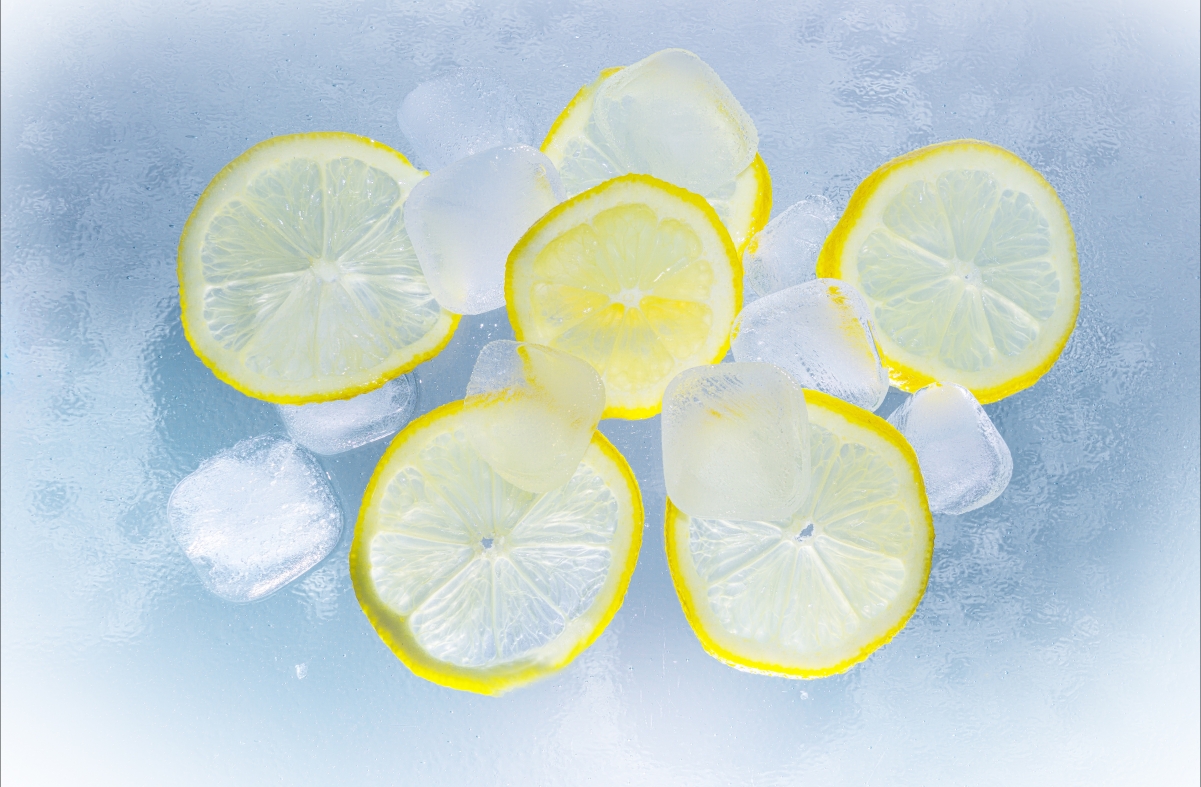 Lemon Lemon Slice Iced Water 5K Picture