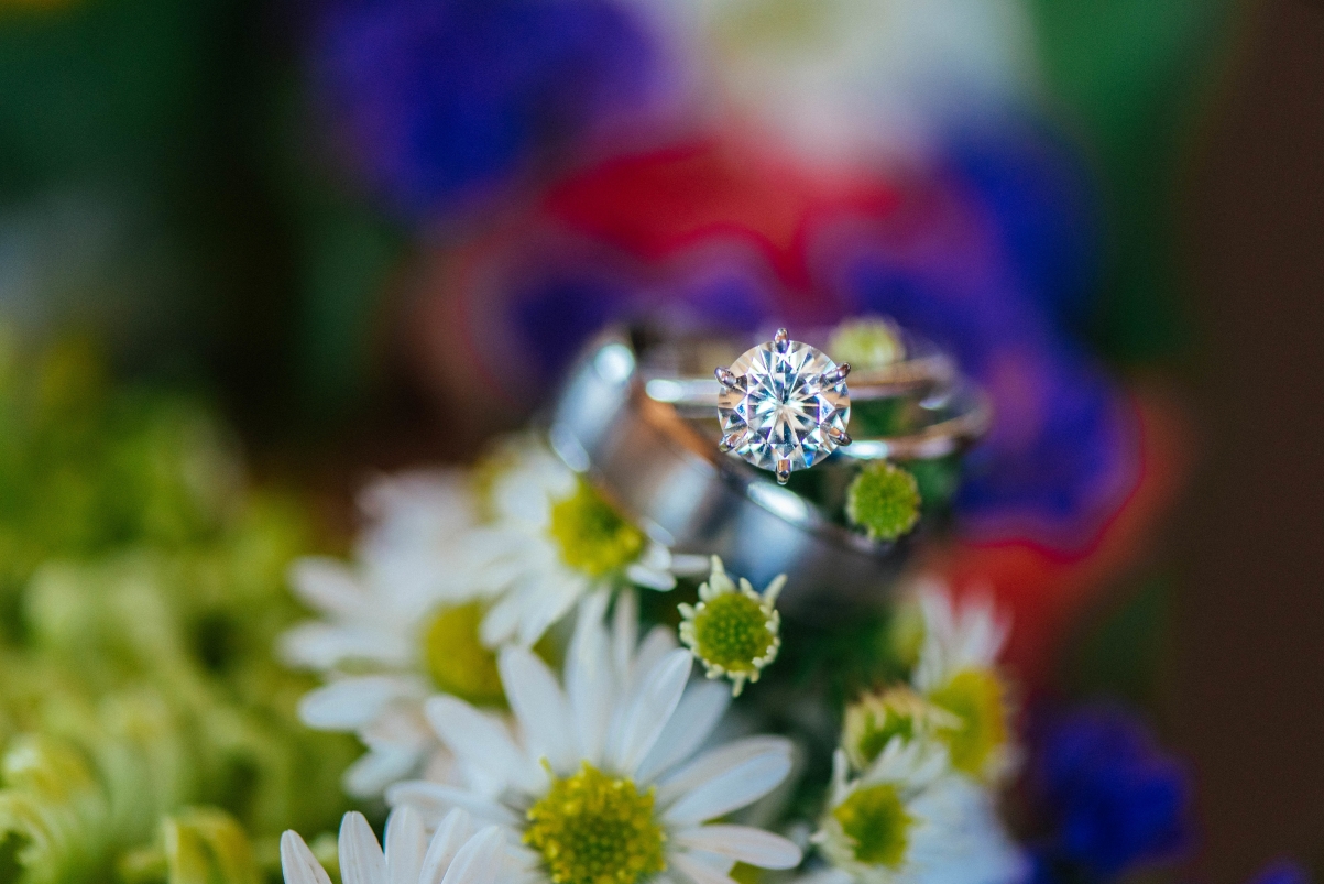 Flower Diamond Ring 6K Picture
