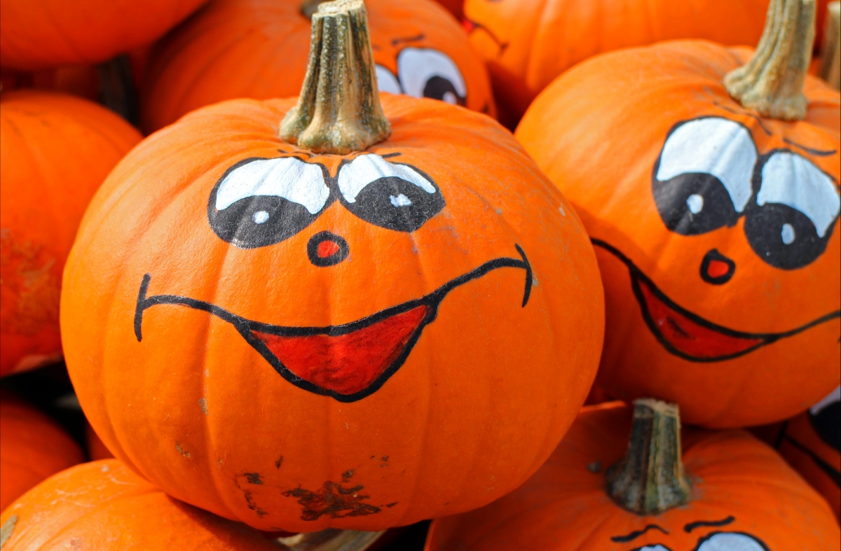 Halloween cute pumpkin emoticons