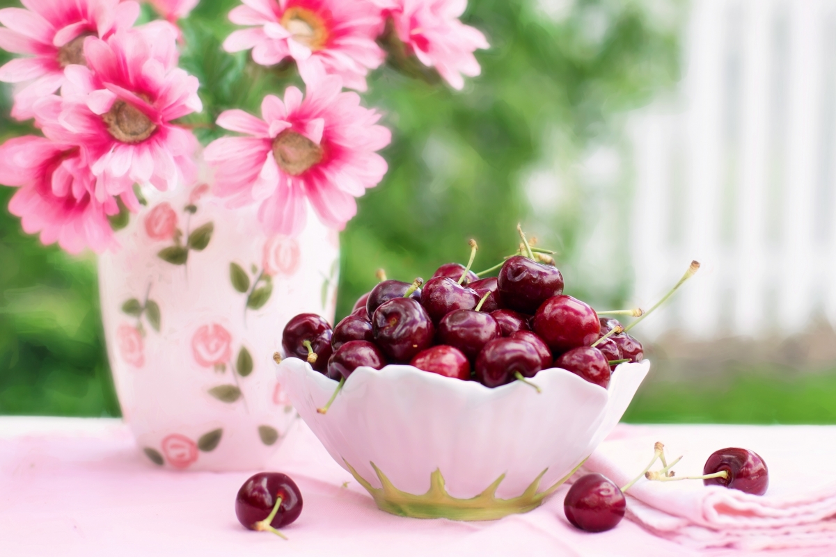 Bowl of cherries fruit flowers 4K wall
