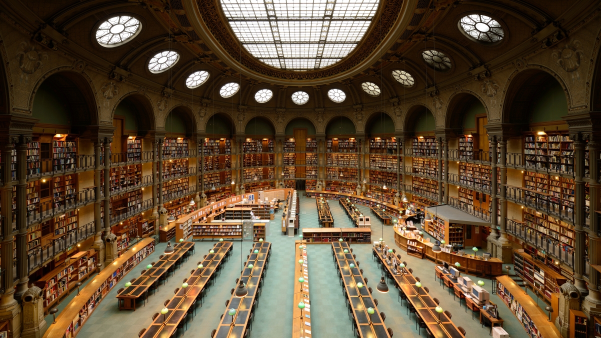 Library 4K Wallpaper