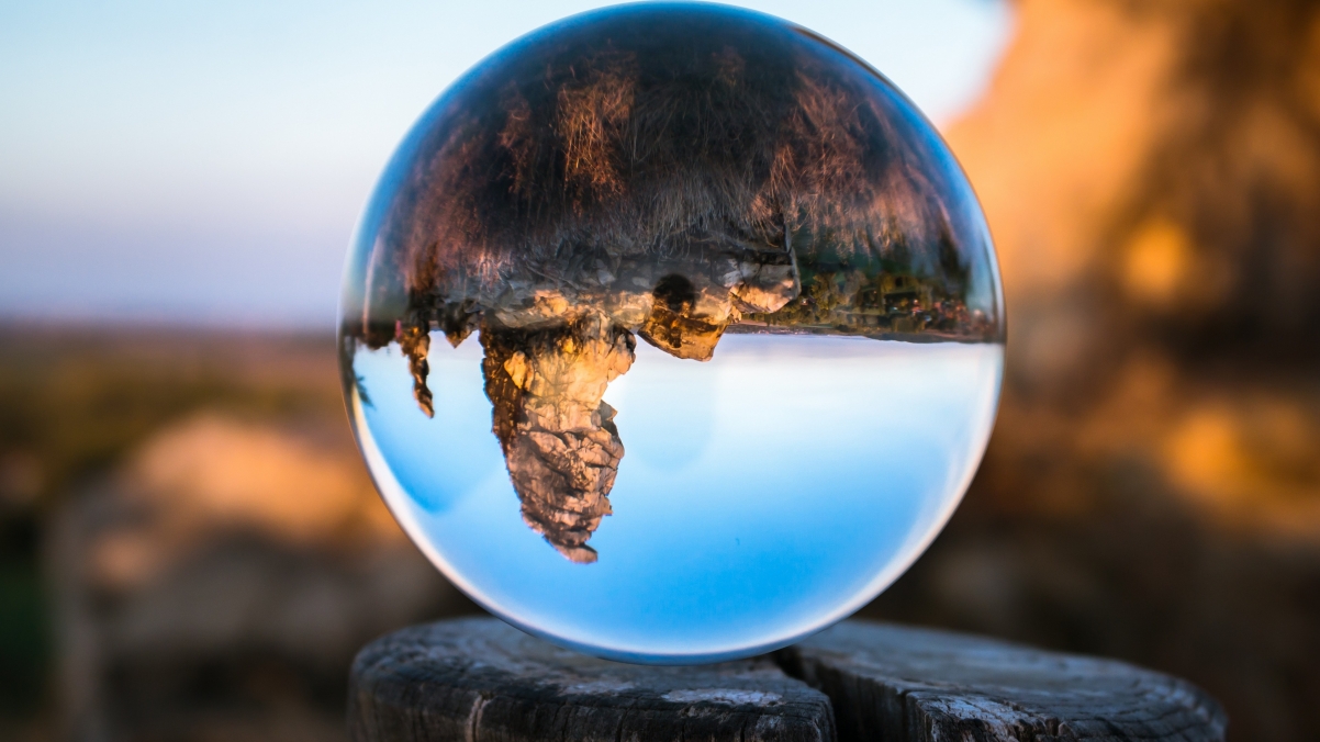 Crystal Ball Mountain Beautiful 4K Wallpaper