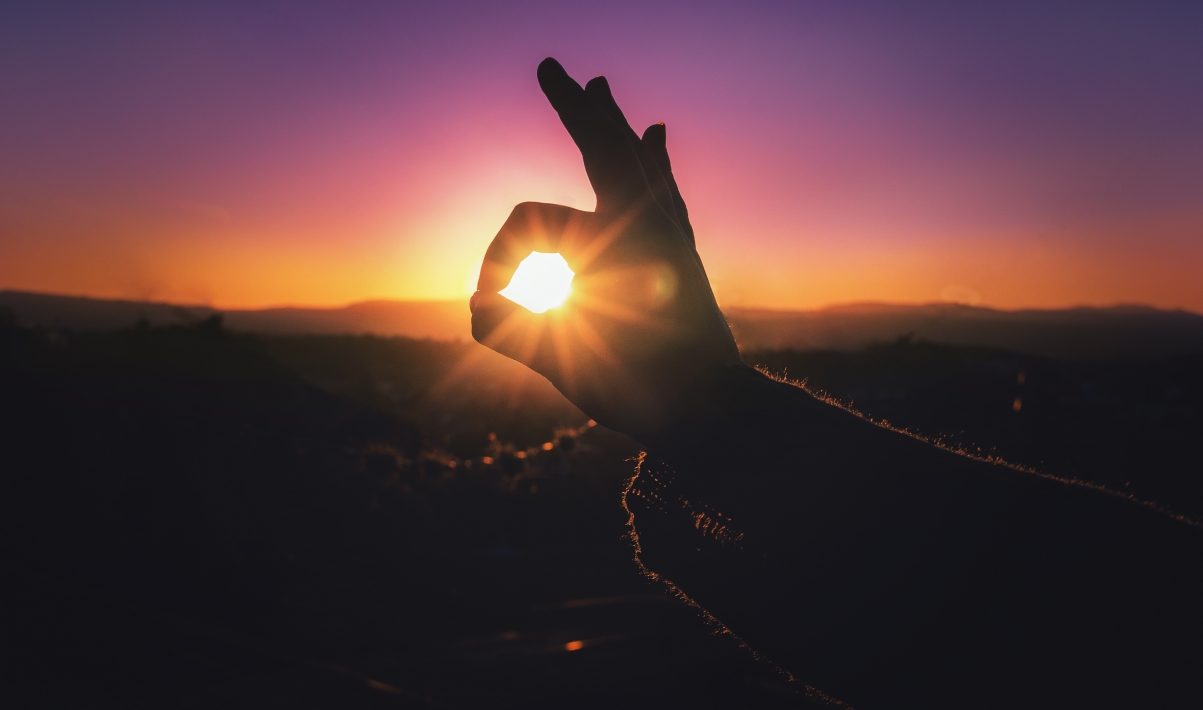 Gesture, silhouette, sunrise photography, 5k wall