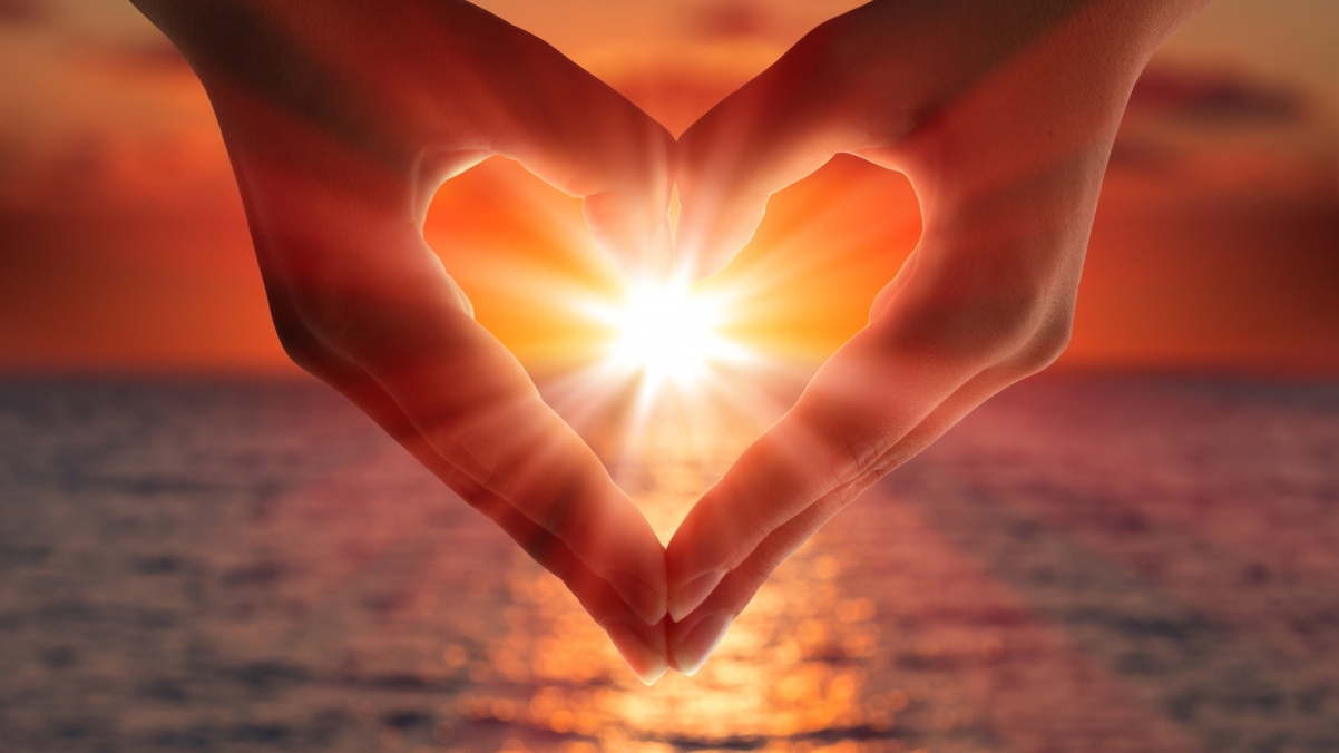 Hands, heart shape, love light, sea, romance