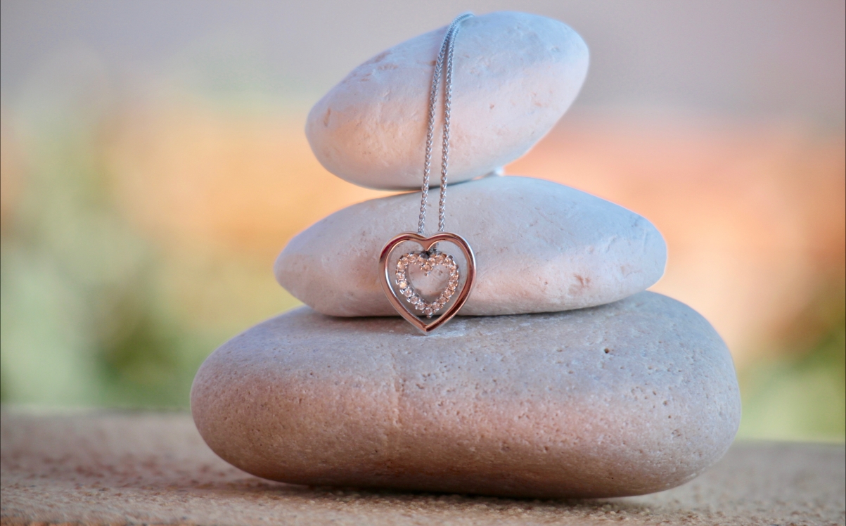 Necklace on the stone 5k picture