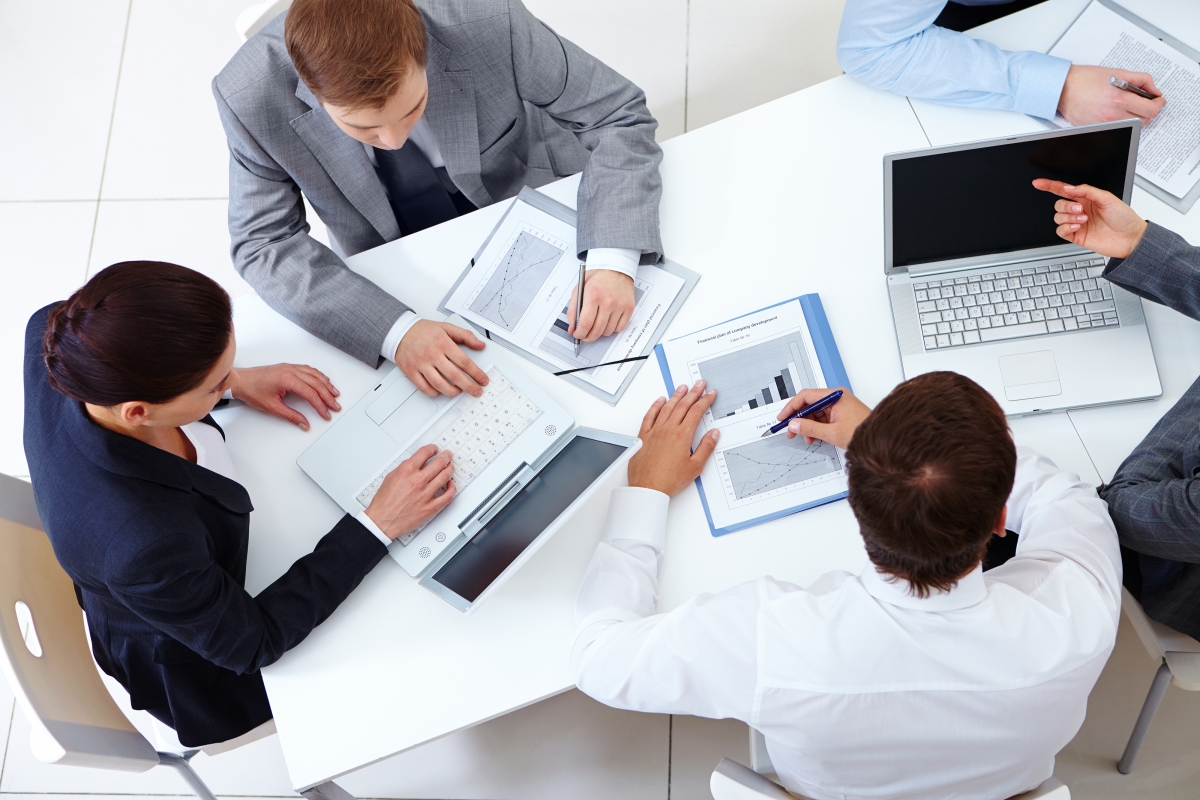 Business people discussing meeting 4K pictures