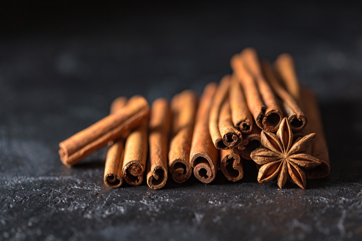 Cinnamon star anise spice 4K picture