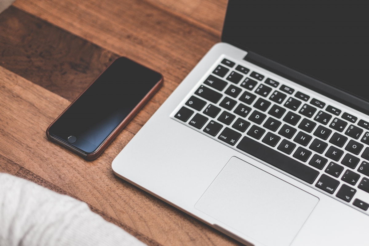 Minimalist work office intelligence