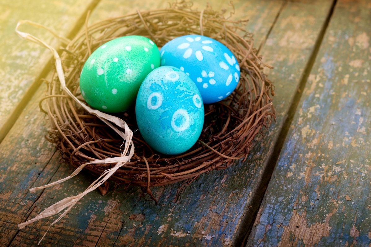 Happy Easter colored eggs 5K illustration