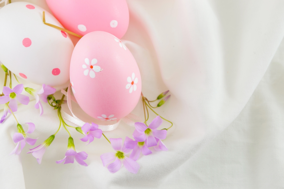 Easter pink happy eggs 6K