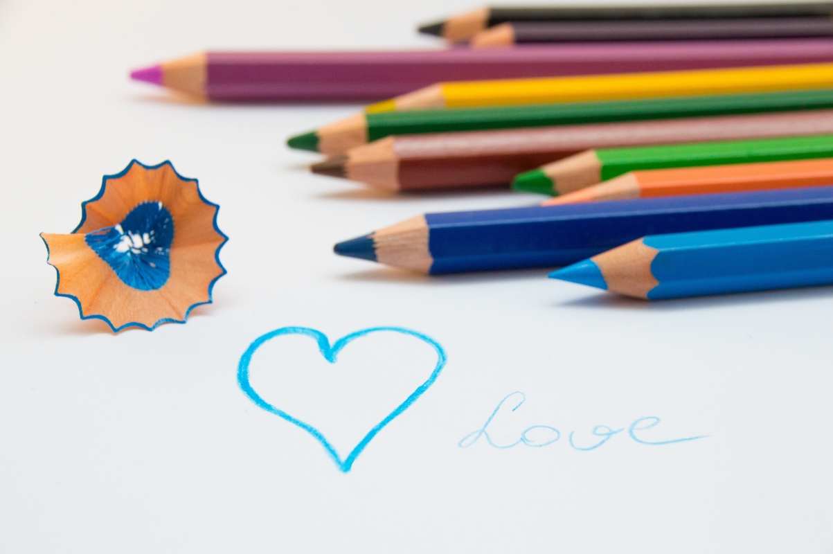 Colored pencils love love 6